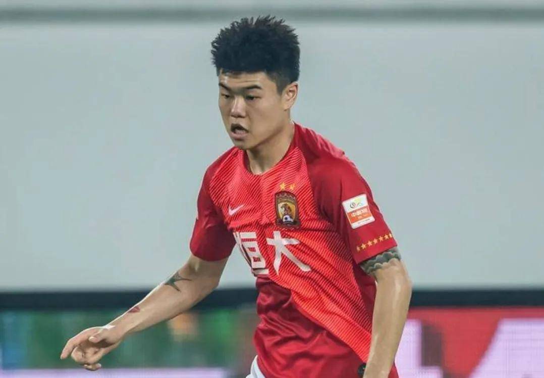 九游体育-荷甲倒计时，浙江队赛前队长鼓劲，细节引发关注，质疑声仍在，赛季目标并未改变的简单介绍