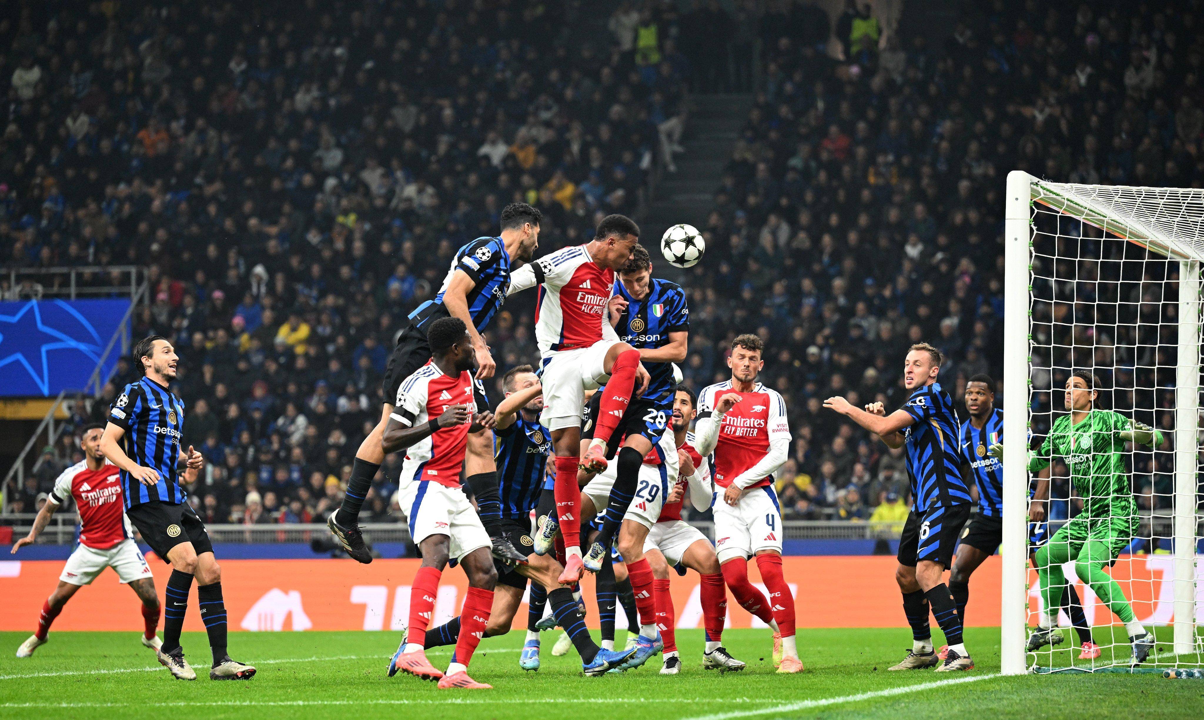 九游体育官网-新疆广汇17年夺冠阵容